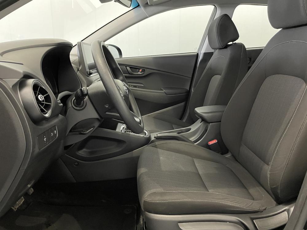 Hyundai Kona Essential 2023 d&rsquo;occasion à vendre - 13
