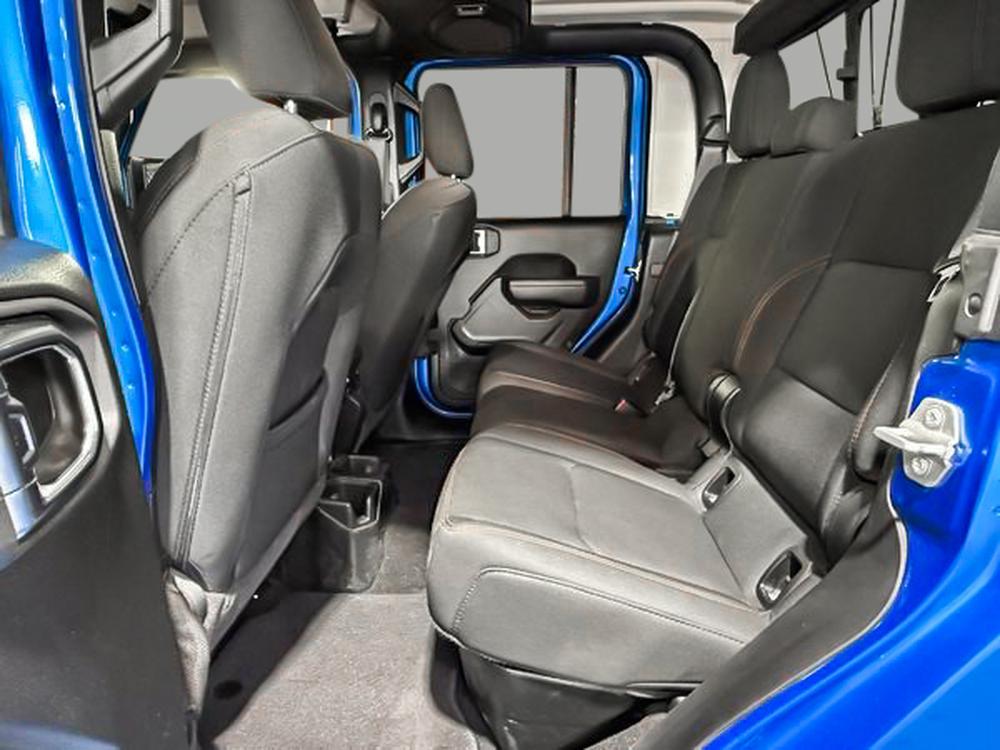 Jeep Gladiator RUBICON (MODIFICATIONS À VENIR) 2023 d&rsquo;occasion à vendre - 30