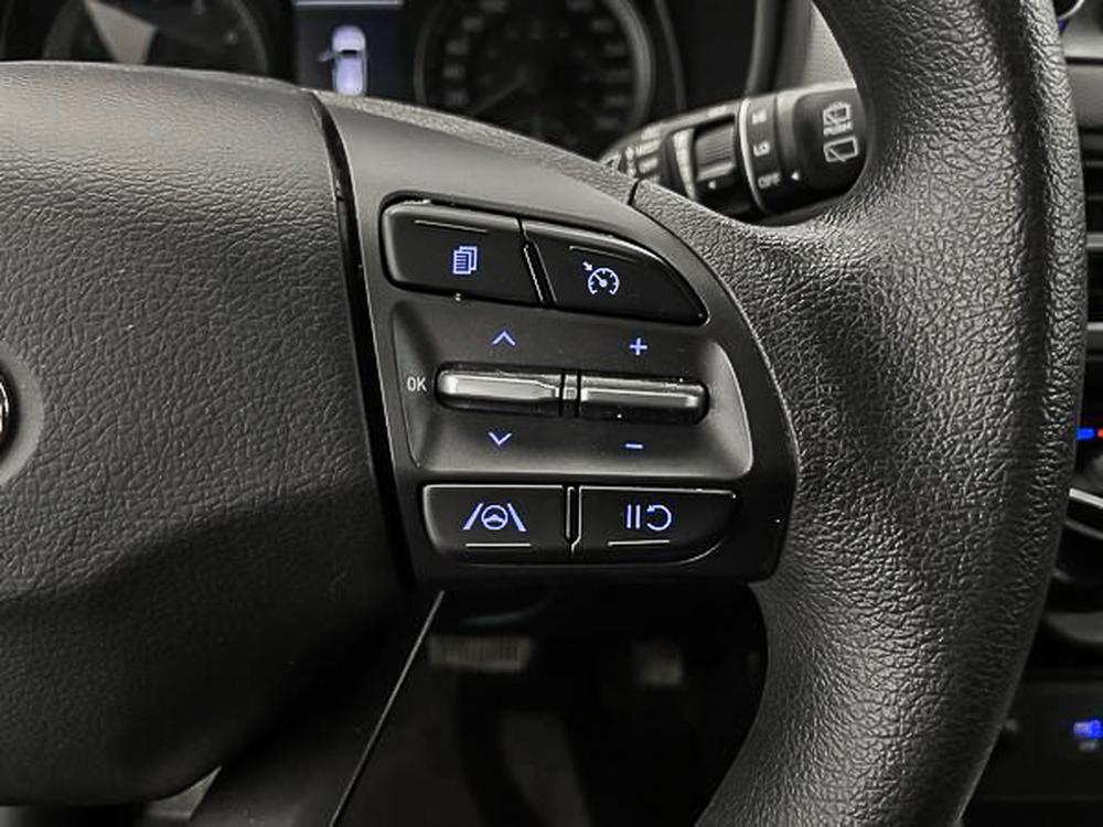 Hyundai Kona Essential 2023 d&rsquo;occasion à vendre - 17