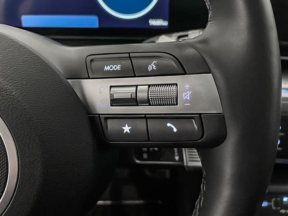 Hyundai Kona électrique Ultimate two tone / toit noir 2025 d&rsquo;occasion à vendre - 17