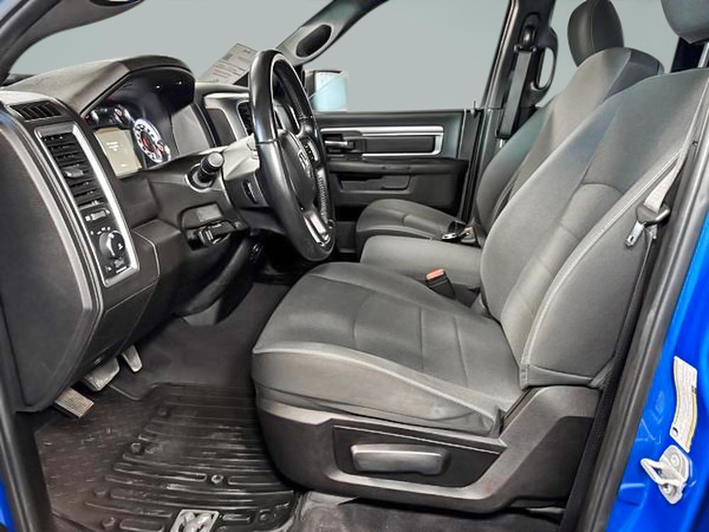 Ram 1500 Classic WARLOCK 2023 d&rsquo;occasion à vendre - 13