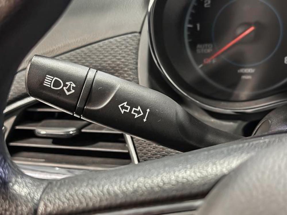 Chevrolet Cruze HATCHBACK LT TURBO 2018 d&rsquo;occasion à vendre - 21