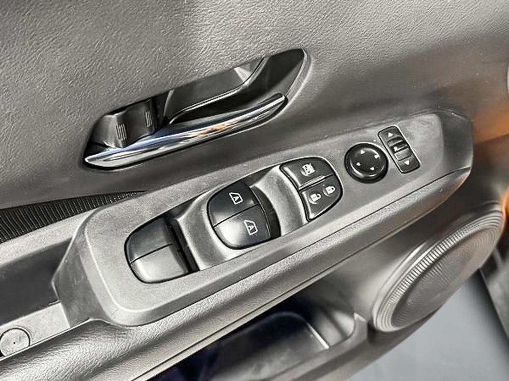 Nissan Kicks SV 2023 d&rsquo;occasion à vendre - 14