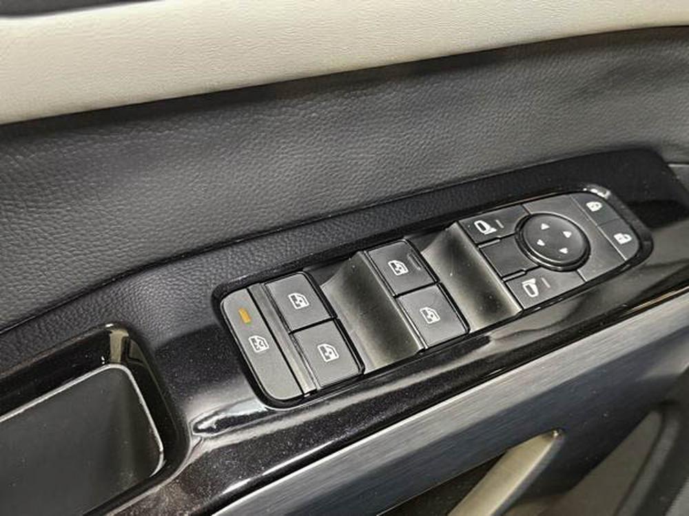 Nissan Pathfinder SL 2022 d&rsquo;occasion à vendre - 16