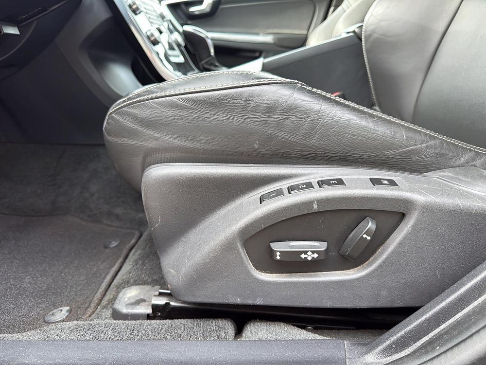 Volvo S60 T6 PREMIER PLUS 2015 d&rsquo;occasion à vendre - 16