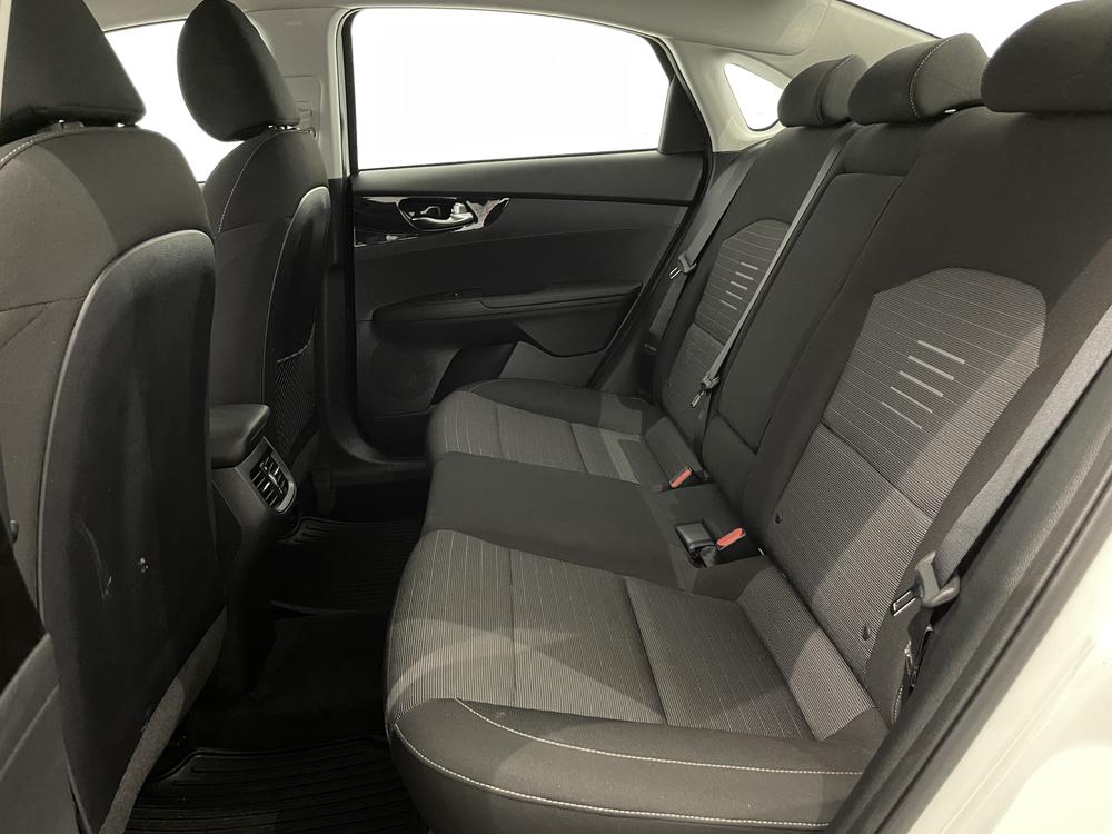 Kia Forte EX 2020 d&rsquo;occasion à vendre - 28