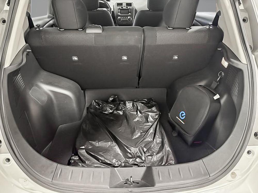 Nissan LEAF S 2017 d&rsquo;occasion à vendre - 31