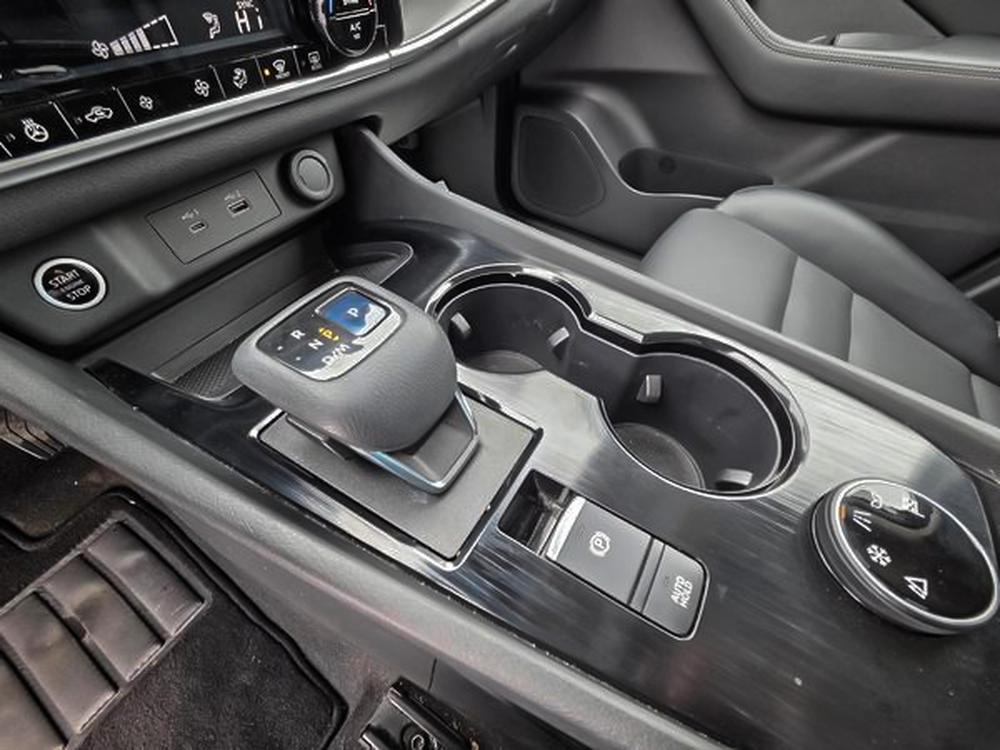 Nissan Rogue SV 2021 d&rsquo;occasion à vendre - 18