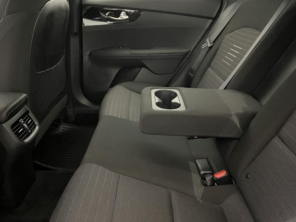 Kia Forte EX 2020 d&rsquo;occasion à vendre - 29