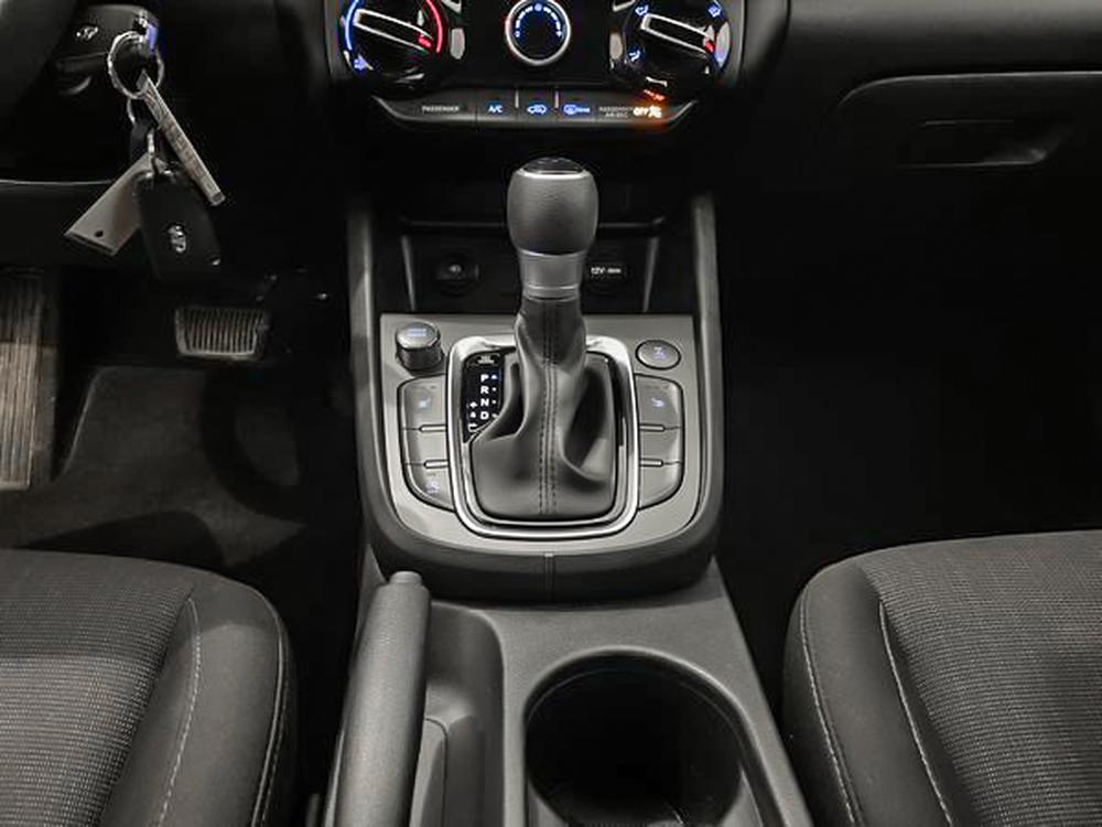 Hyundai Kona Essential AWD 2022 d&rsquo;occasion à vendre - 26