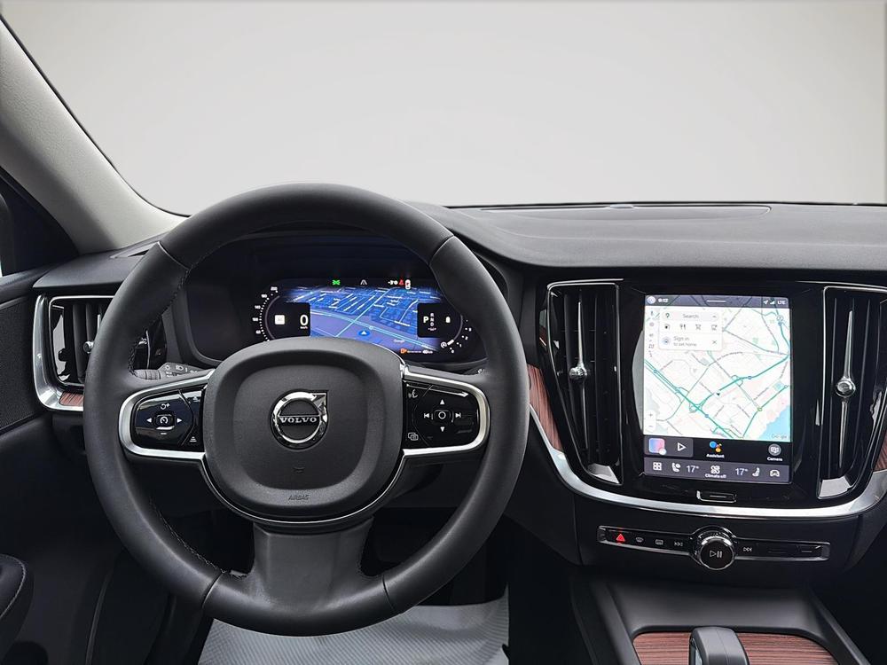 Volvo S60 B5 PLUS AWD // DARK THEME 2024 d&rsquo;occasion à vendre - 17