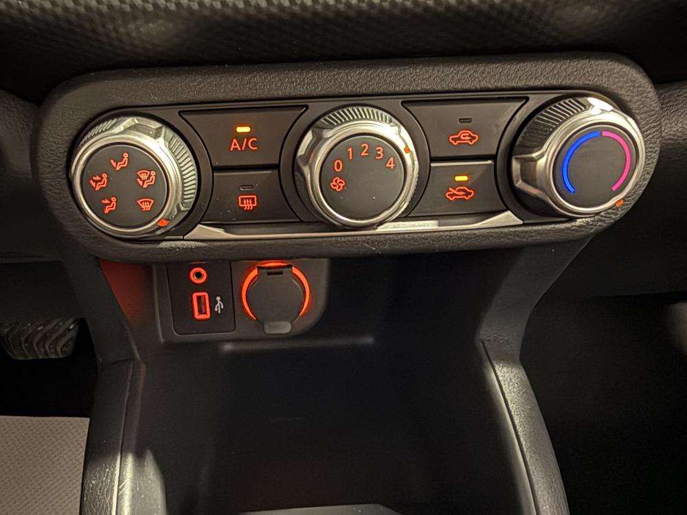 Nissan Kicks S 2023 d&rsquo;occasion à vendre - 27