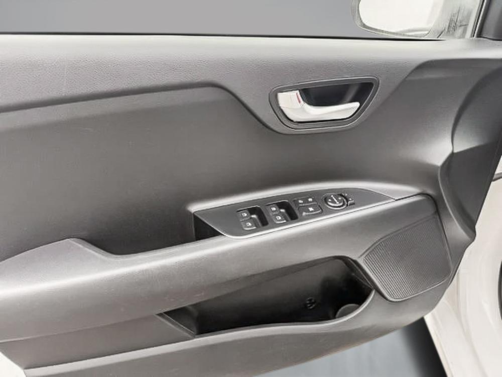 Kia Rio 5 portes LX+ 2018 d&rsquo;occasion à vendre - 13