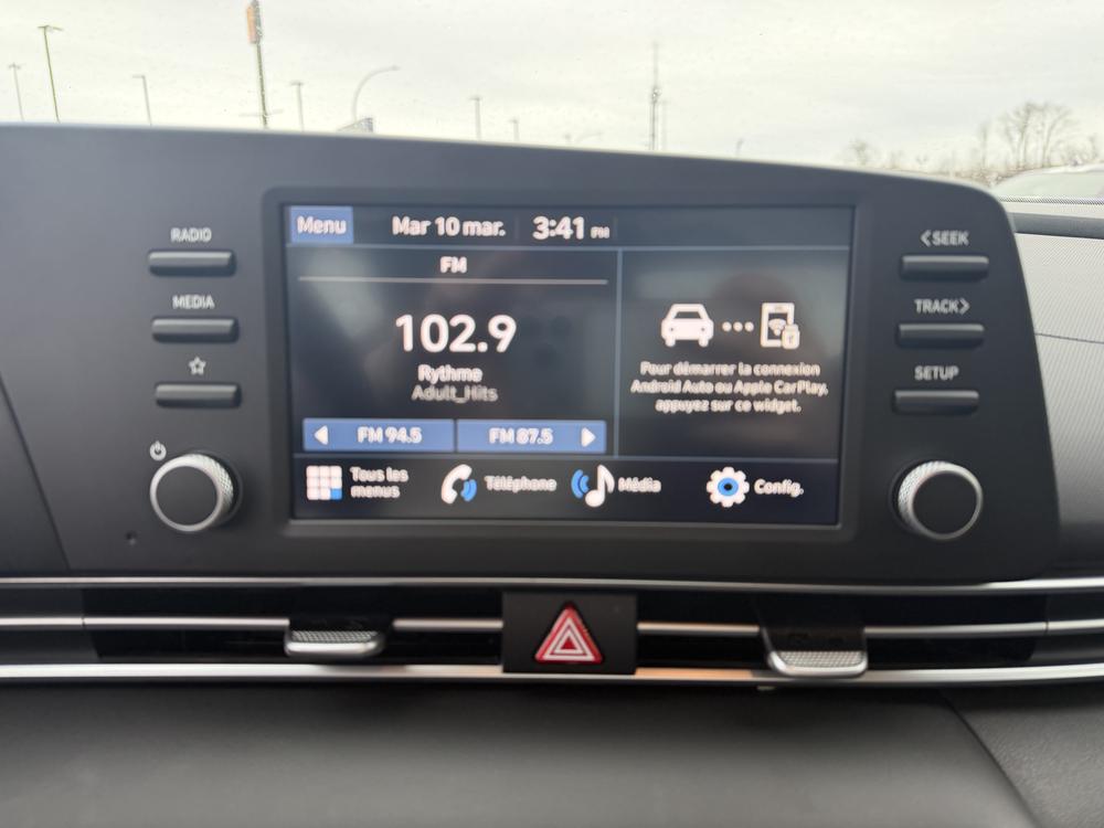 Hyundai Elantra Prefered 2024 d&rsquo;occasion à vendre - 17