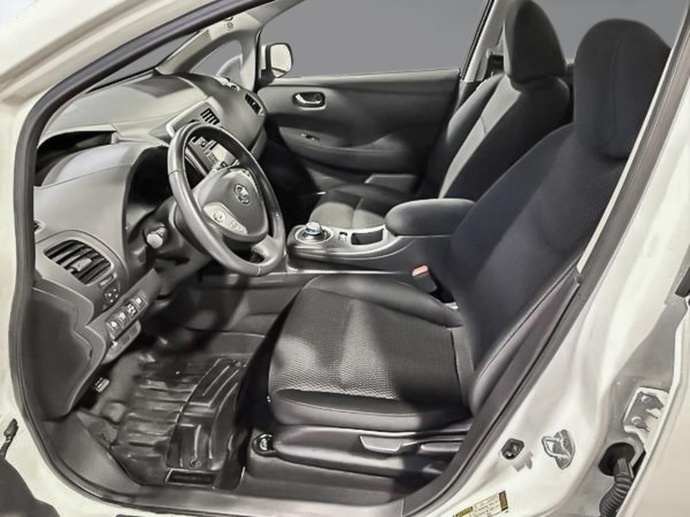 Nissan LEAF S 2017 d&rsquo;occasion à vendre - 16