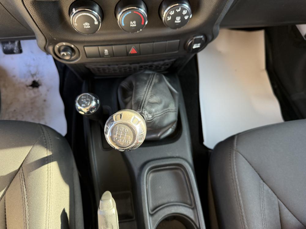 Jeep Wrangler JK Unlimited Willys 2018 d&rsquo;occasion à vendre - 18