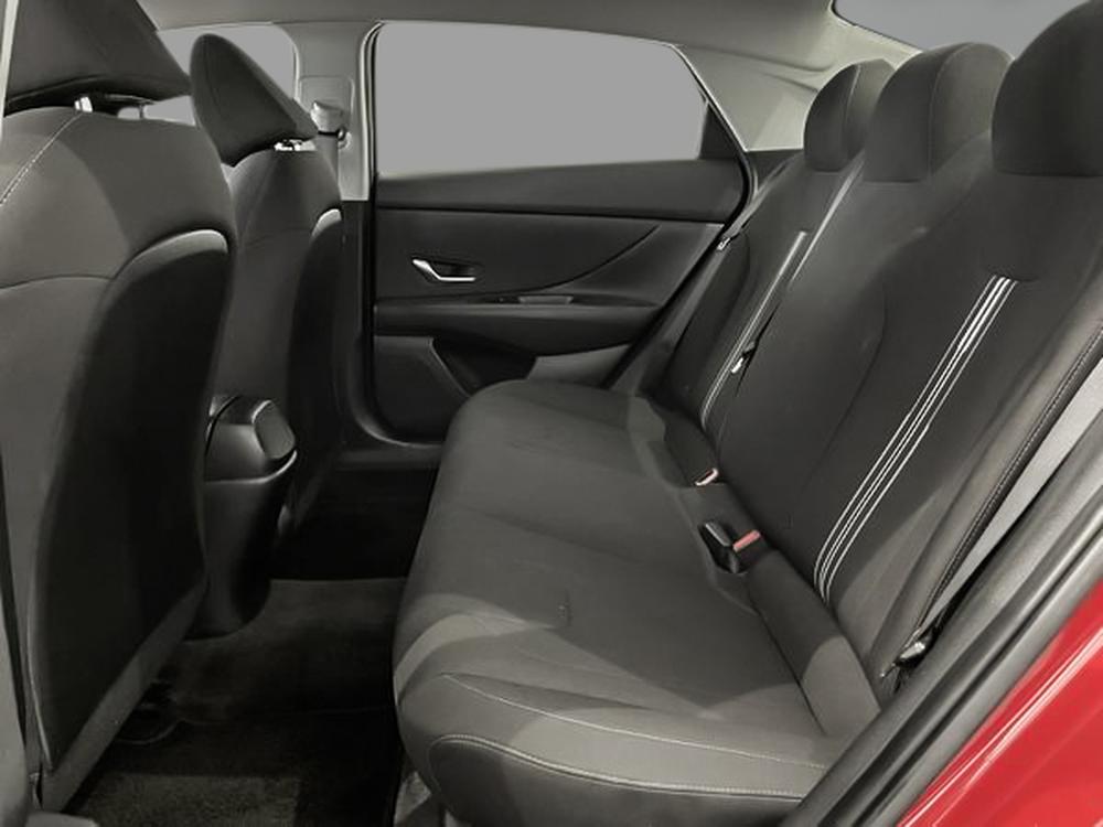 Hyundai Elantra Preferred 2022 d&rsquo;occasion à vendre - 28