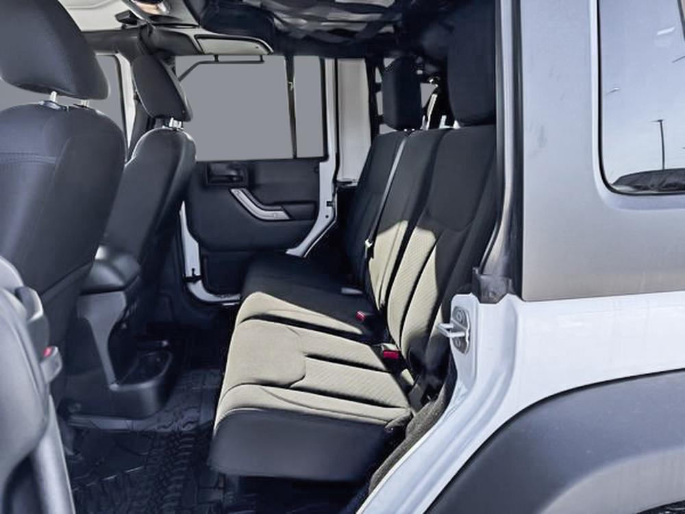 Jeep Wrangler JK Unlimited Willys 2018 d&rsquo;occasion à vendre - 23