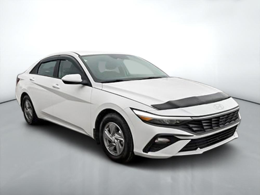 Hyundai Elantra ESSENTIAL