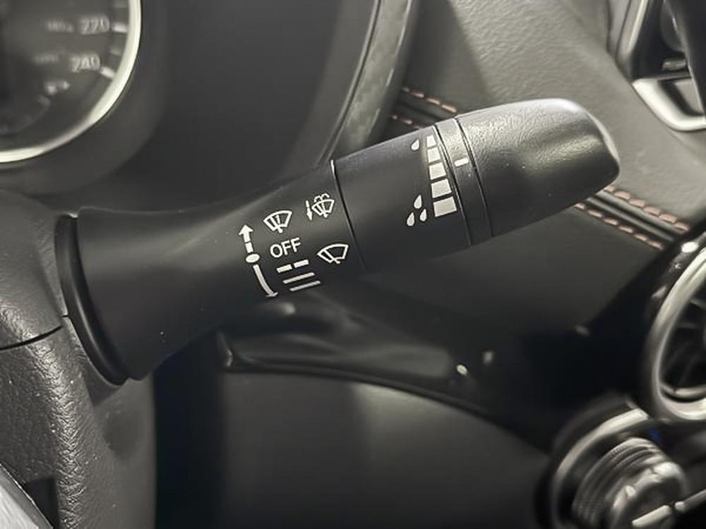 Nissan Sentra SR 2021 d&rsquo;occasion à vendre - 21