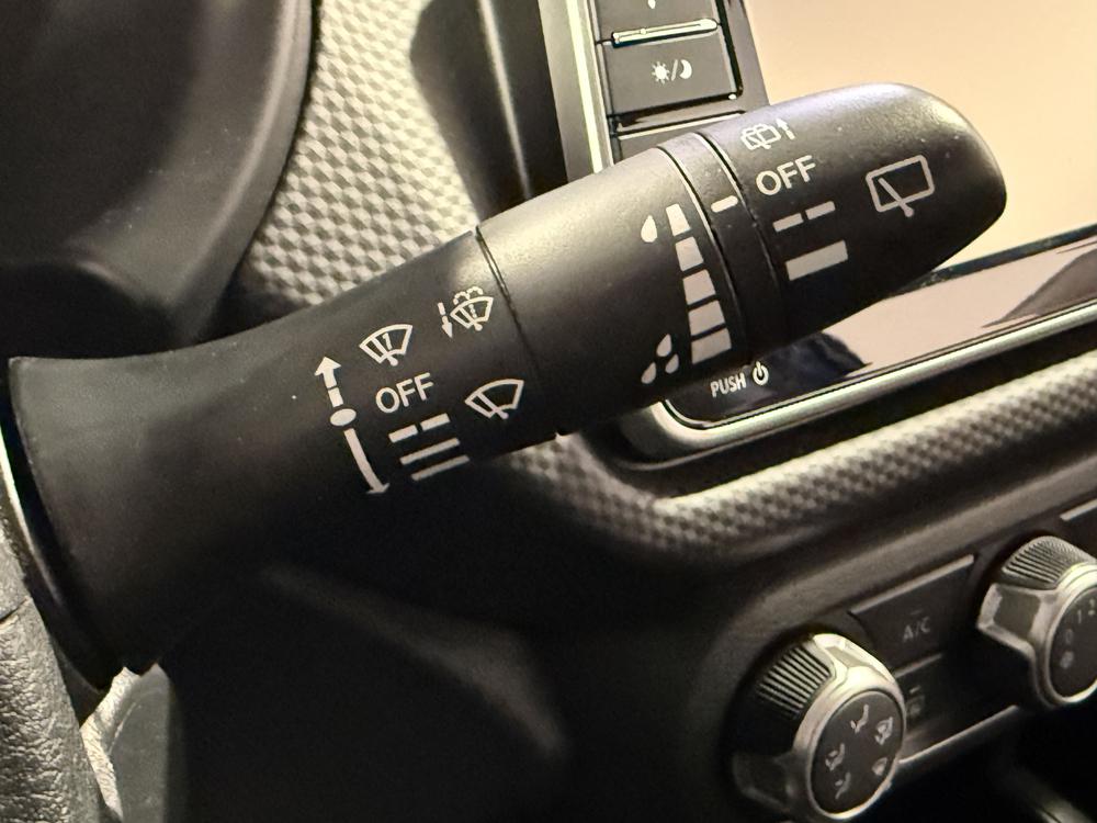 Nissan Kicks S 2023 d&rsquo;occasion à vendre - 22