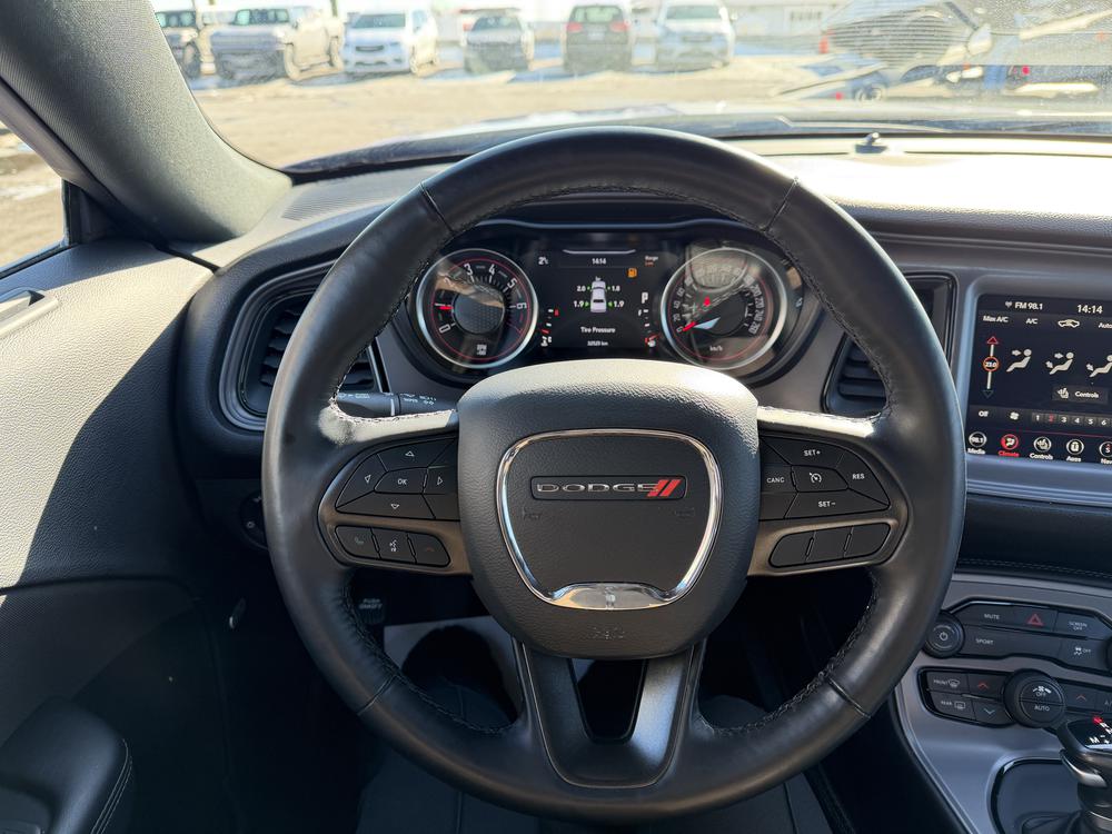 Dodge Challenger SXT AWD 2023 d&rsquo;occasion à vendre - 13