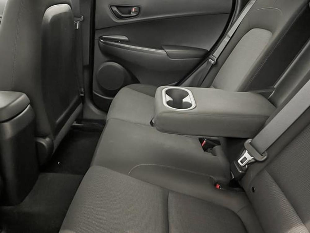 Hyundai Kona Essential AWD 2022 d&rsquo;occasion à vendre - 29