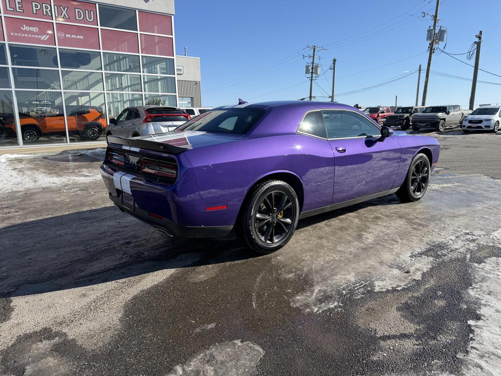 Dodge Challenger SXT AWD 2023 d&rsquo;occasion à vendre - 6