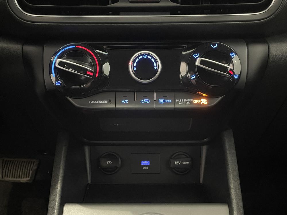 Hyundai Kona Essential AWD 2022 d&rsquo;occasion à vendre - 24