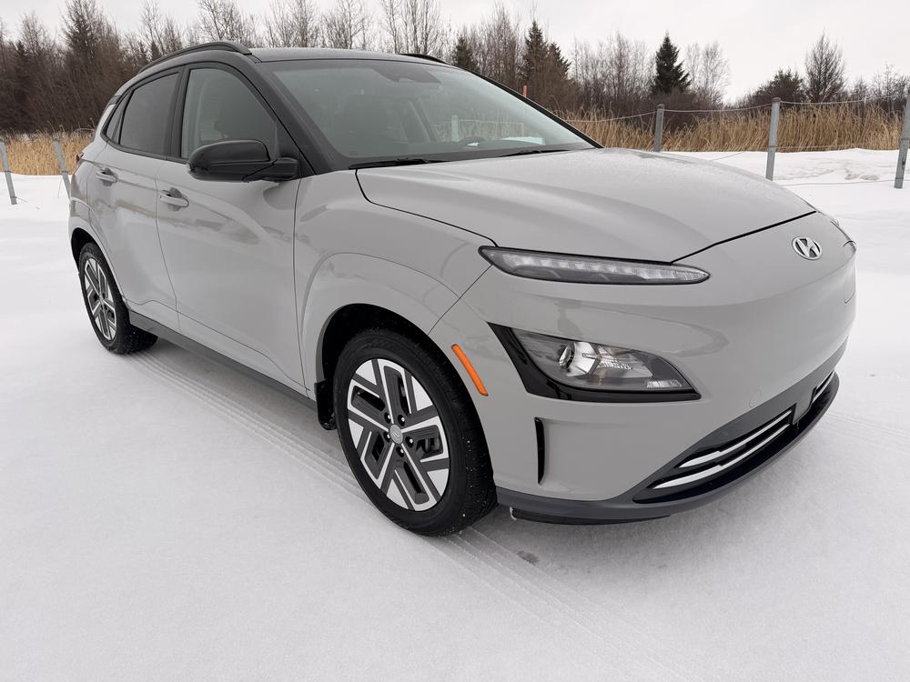 Hyundai Kona électrique PREFFERED W/TWO TONE 2023 d&rsquo;occasion à vendre - 1