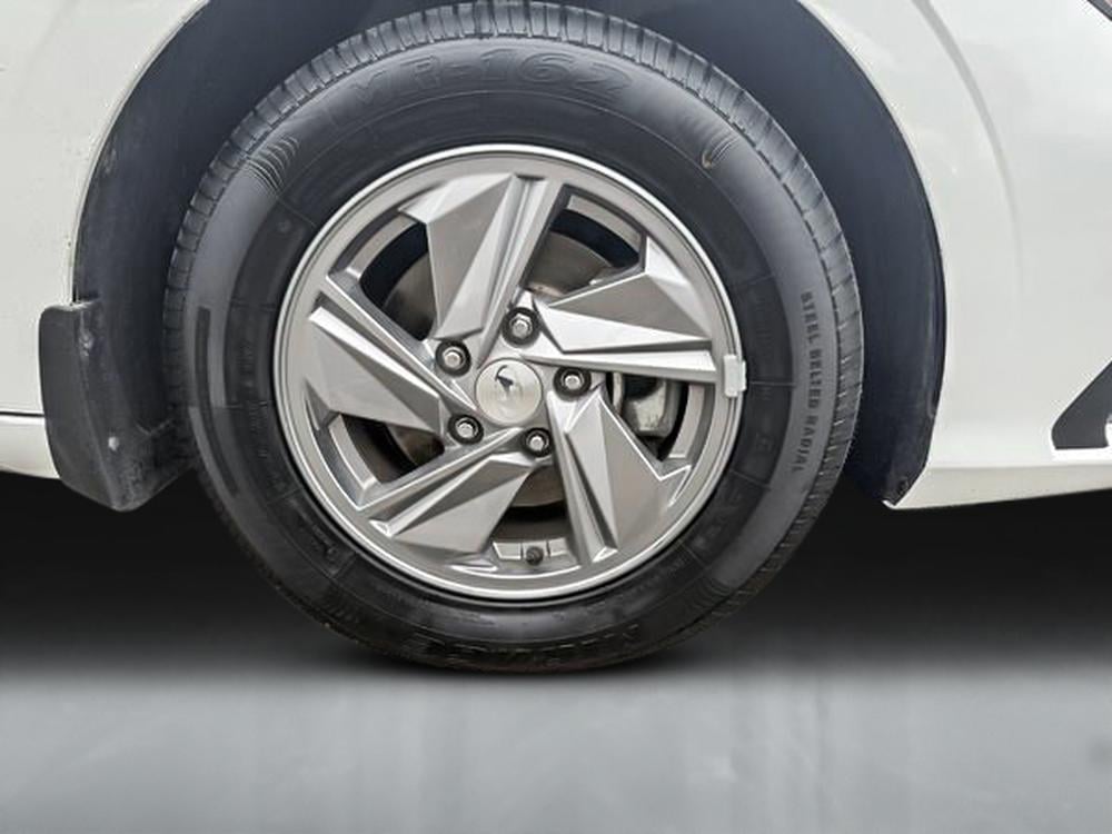 Hyundai Elantra ESSENTIAL 2024 d&rsquo;occasion à vendre - 8