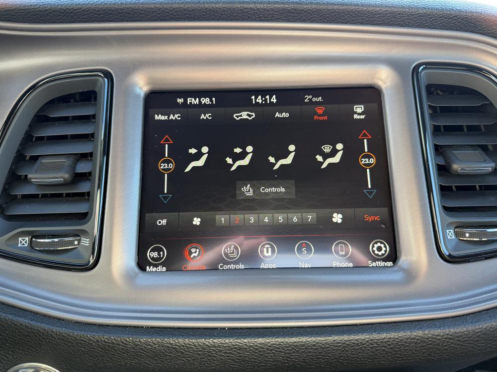 Dodge Challenger SXT AWD 2023 d&rsquo;occasion à vendre - 17