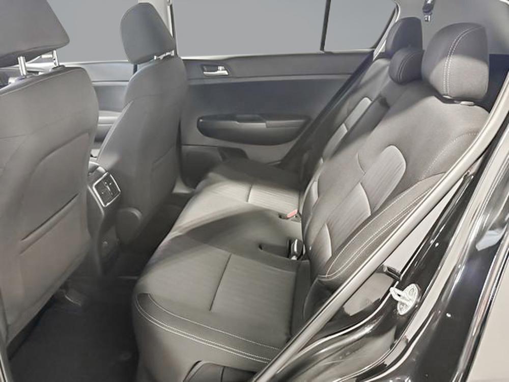 Kia Sportage LX 2020 d&rsquo;occasion à vendre - 29