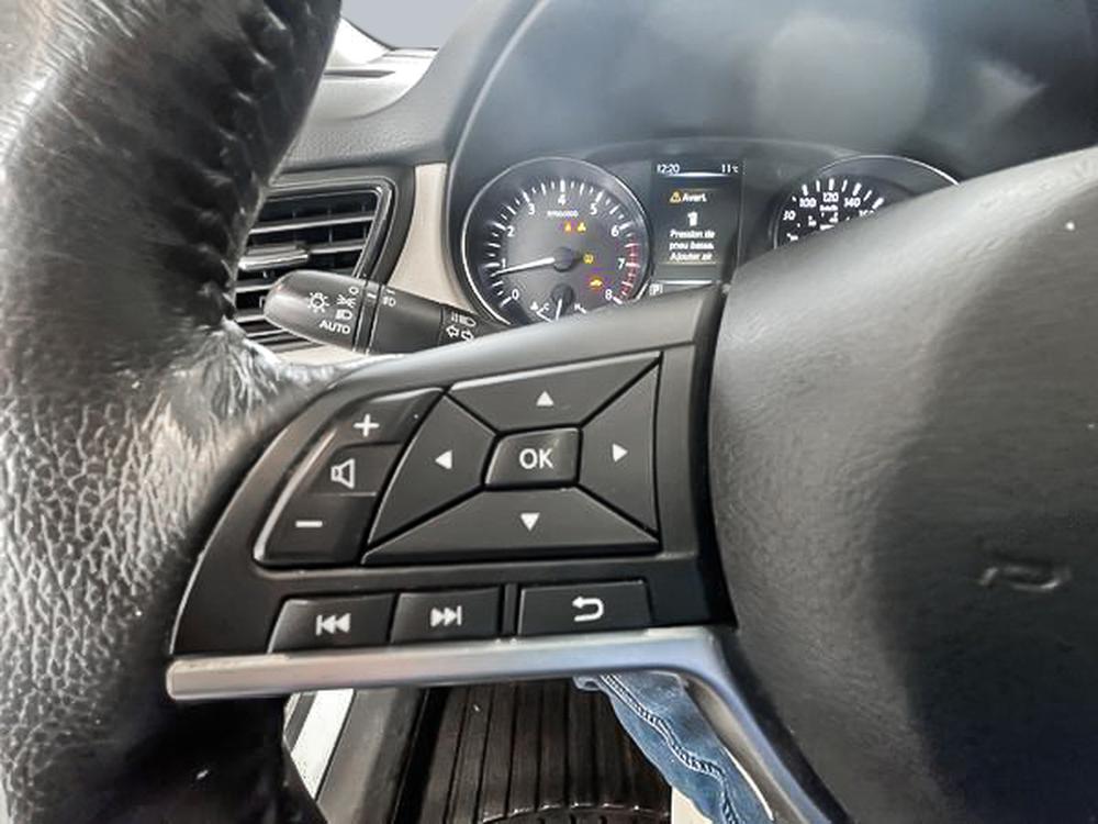 Nissan Rogue SV AWD 2020 d&rsquo;occasion à vendre - 13