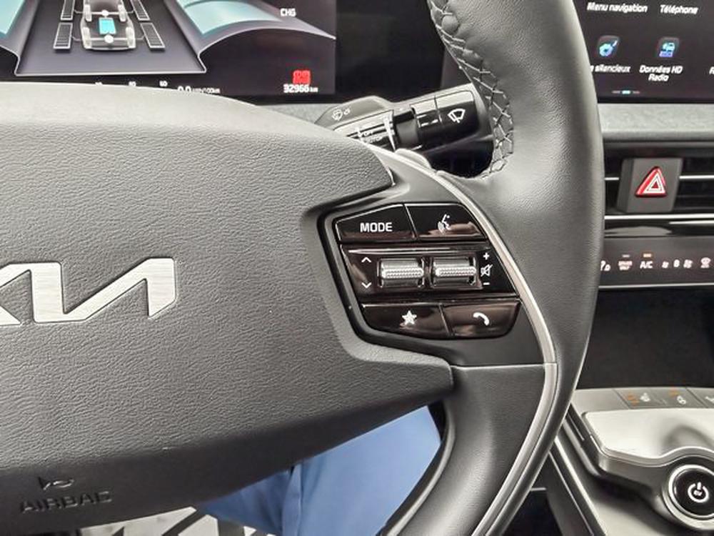 Kia EV6 LAND AWD 2024 d&rsquo;occasion à vendre - 19