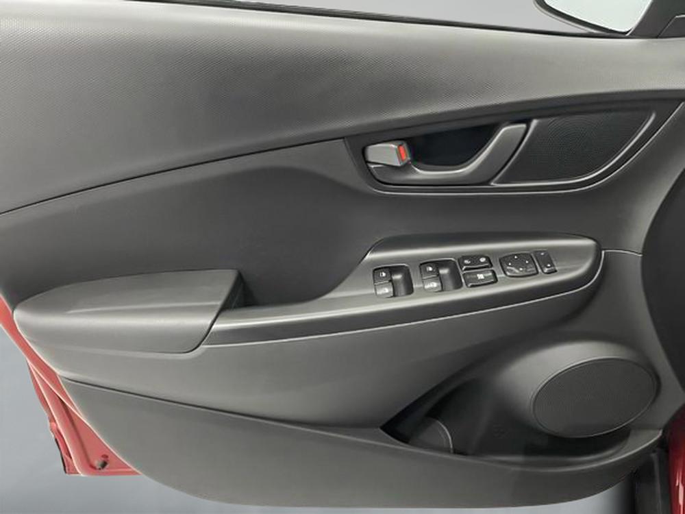 Hyundai Kona Essential AWD 2022 d&rsquo;occasion à vendre - 12