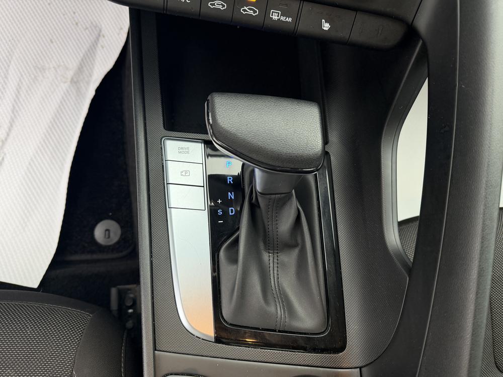 Hyundai Elantra Prefered 2024 d&rsquo;occasion à vendre - 22