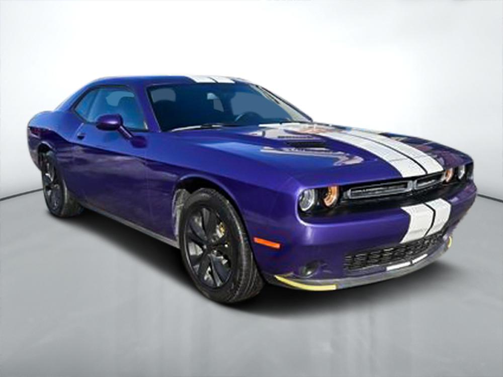 Dodge Challenger SXT AWD