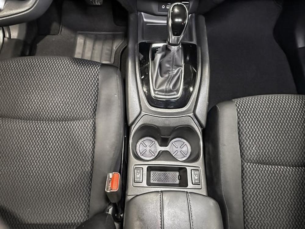 Nissan Qashqai S 2023 d&rsquo;occasion à vendre - 23