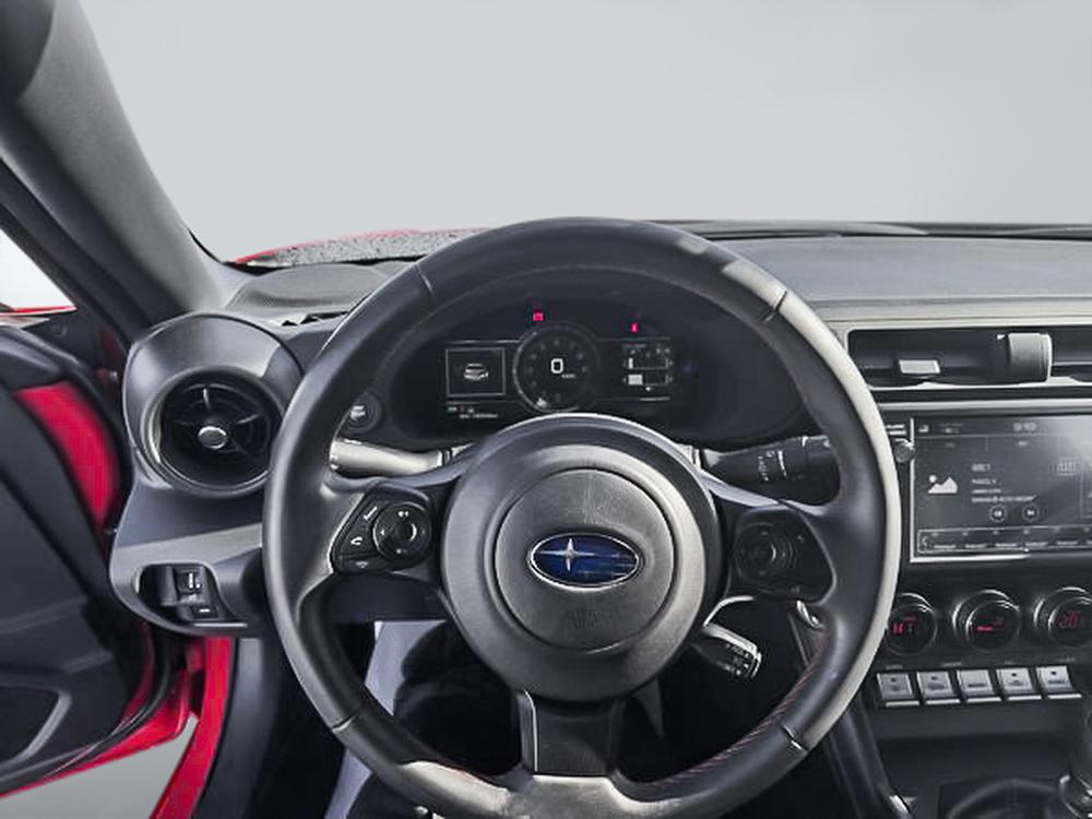 Subaru BRZ sport-tech 2023 d&rsquo;occasion à vendre - 17