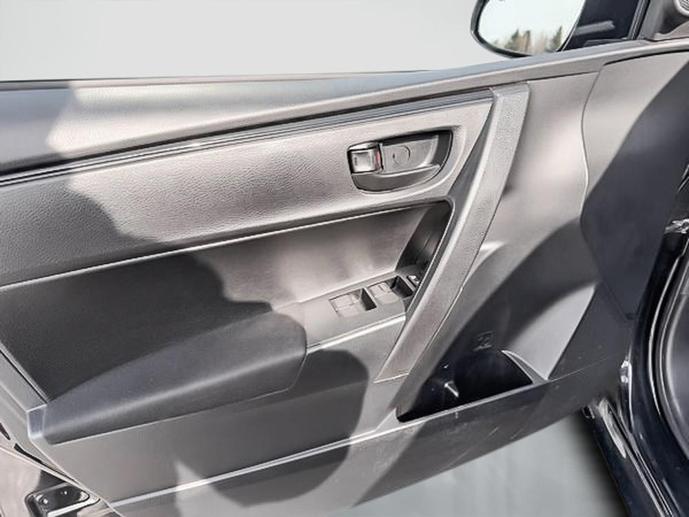 Toyota Corolla CE 2019 d&rsquo;occasion à vendre - 12
