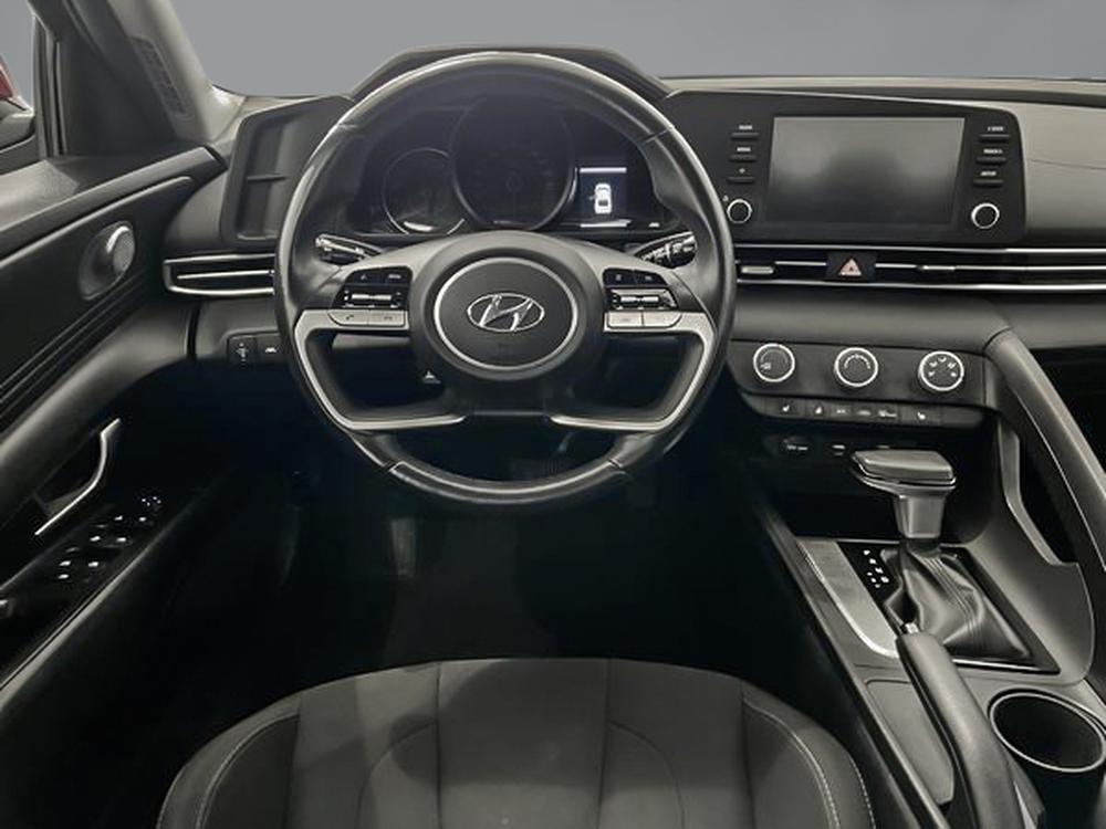Hyundai Elantra Preferred 2022 d&rsquo;occasion à vendre - 11