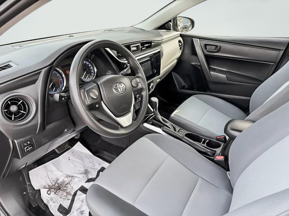Toyota Corolla CE 2019 d&rsquo;occasion à vendre - 17