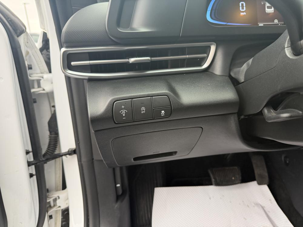 Hyundai Elantra Prefered 2024 d&rsquo;occasion à vendre - 16