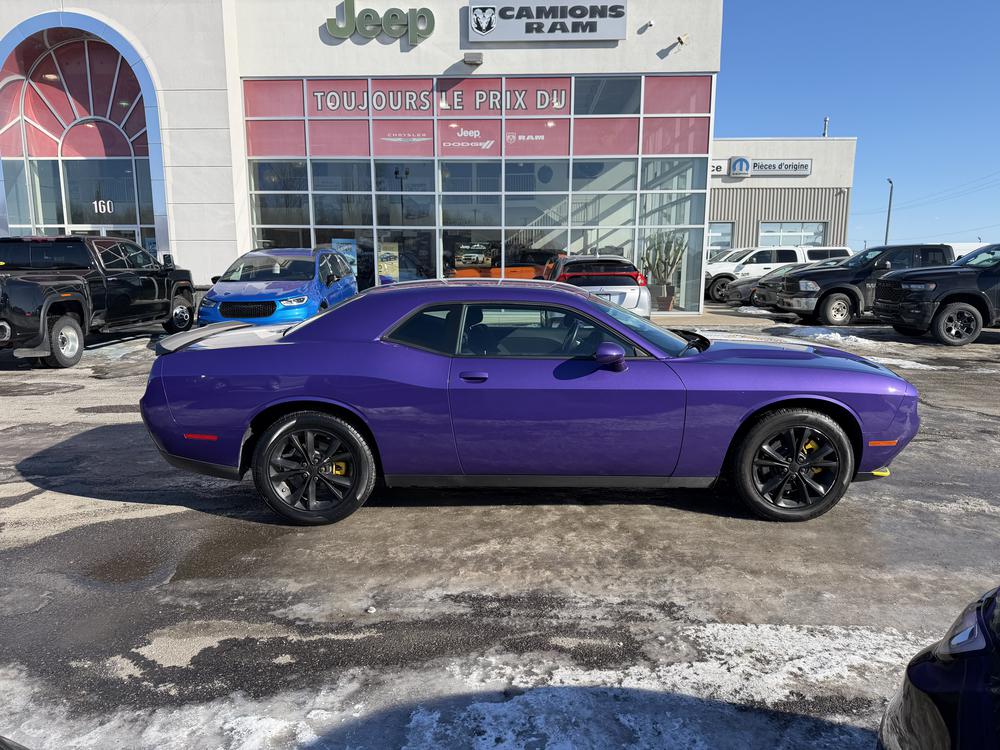 Dodge Challenger SXT AWD 2023 d&rsquo;occasion à vendre - 12