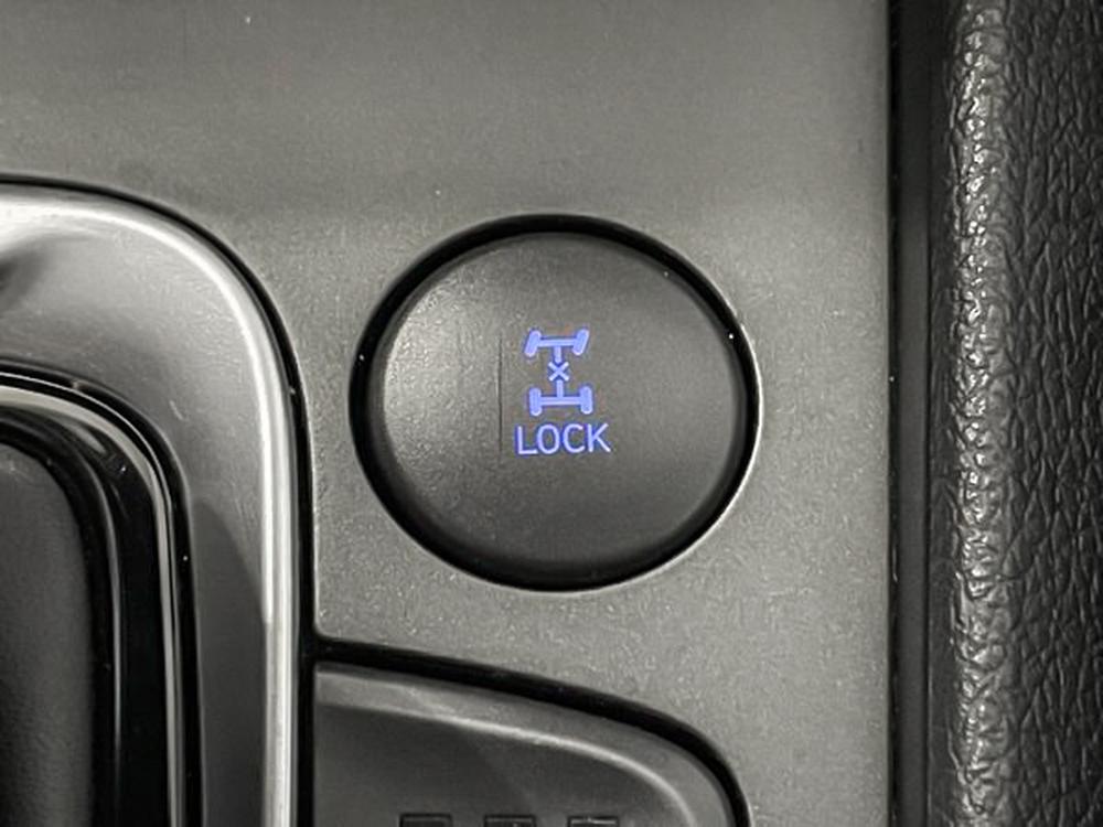 Hyundai Kona Essential AWD 2022 d&rsquo;occasion à vendre - 27