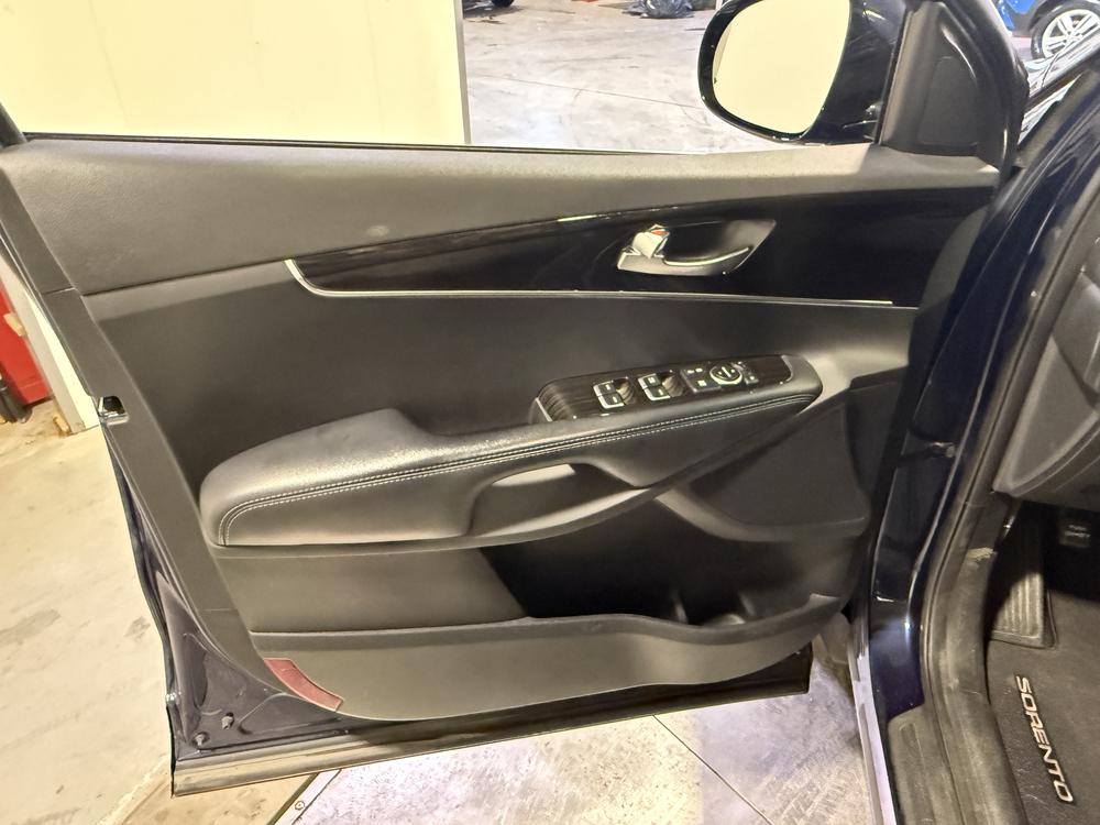 Kia Sorento LX 2019 d&rsquo;occasion à vendre - 13