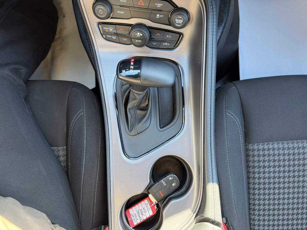 Dodge Challenger SXT AWD 2023 d&rsquo;occasion à vendre - 22