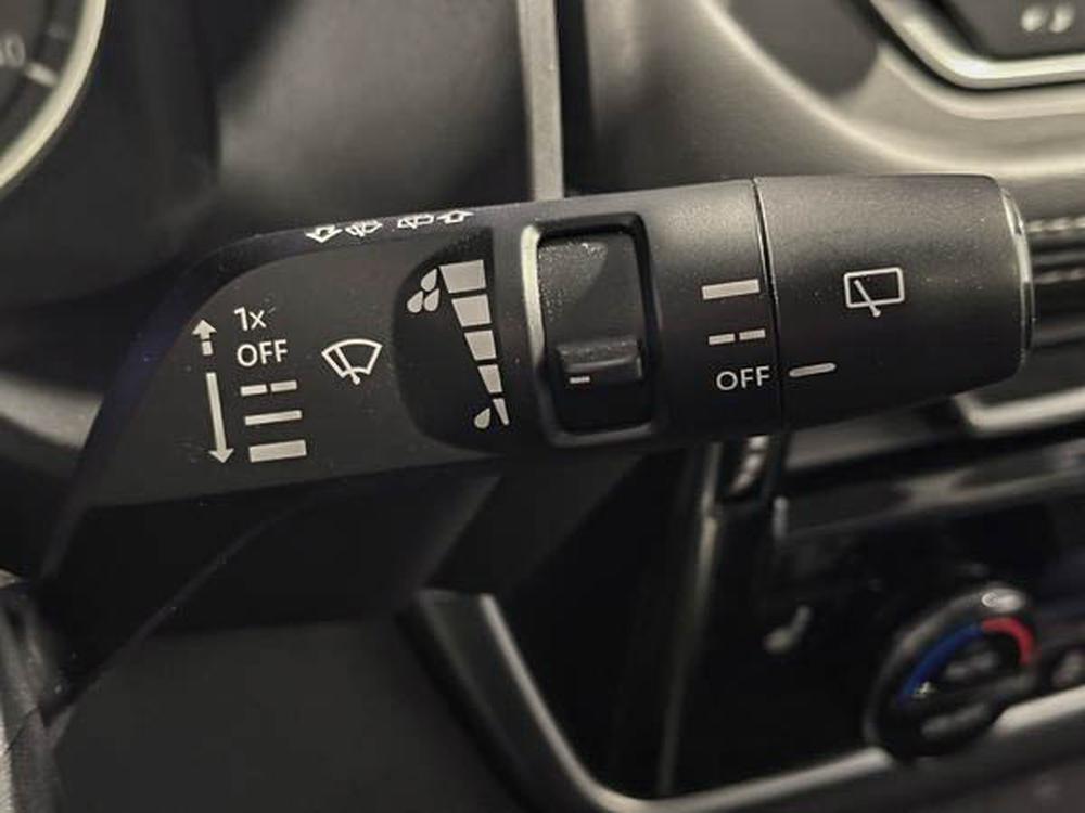 Nissan Rogue SV 2021 d&rsquo;occasion à vendre - 23