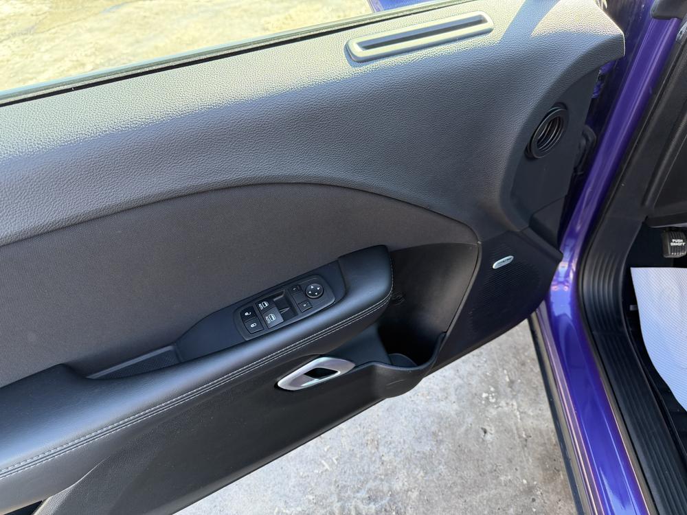 Dodge Challenger SXT AWD 2023 d&rsquo;occasion à vendre - 9